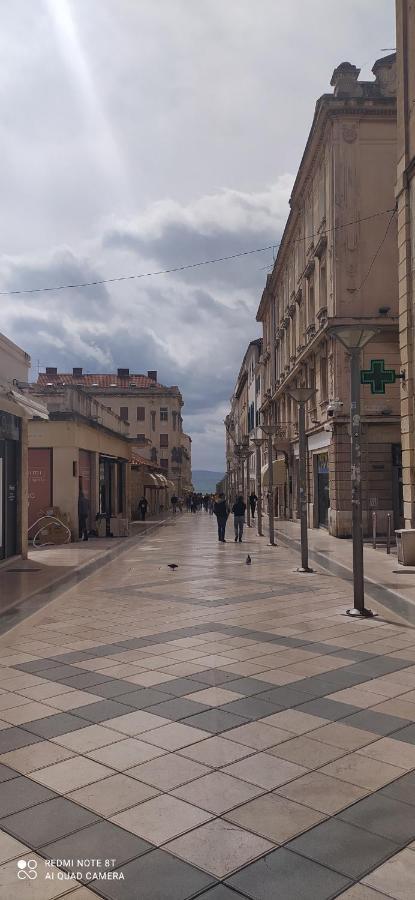 Angie Old Town With Jacuzzi Vila Split